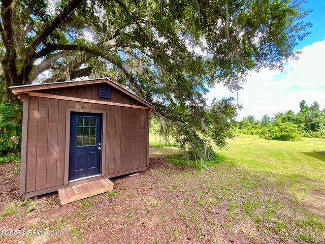 122 TANNER Road, Florahome, FL 32140