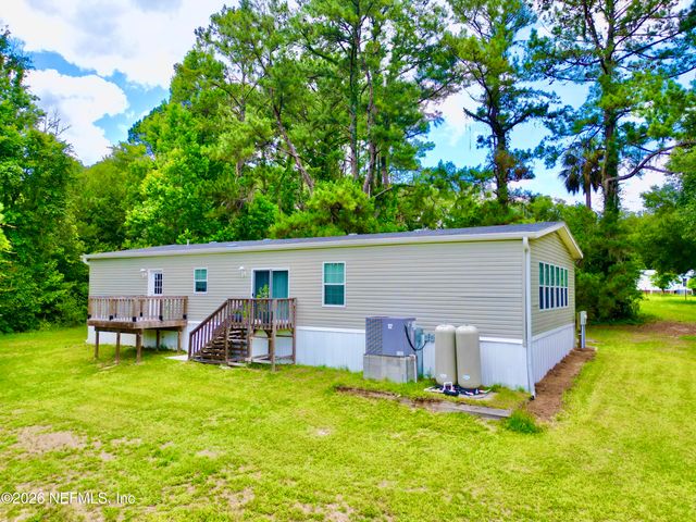 122 TANNER Road, Florahome, FL 32140