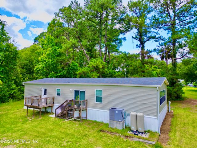122 TANNER Road, Florahome, FL 32140
