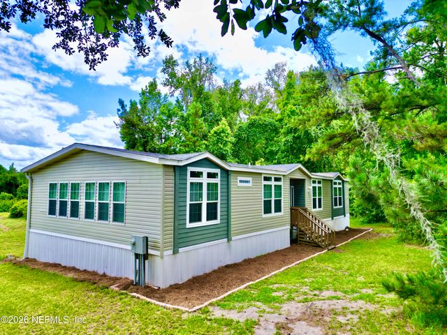 122 TANNER Road, Florahome, FL 32140
