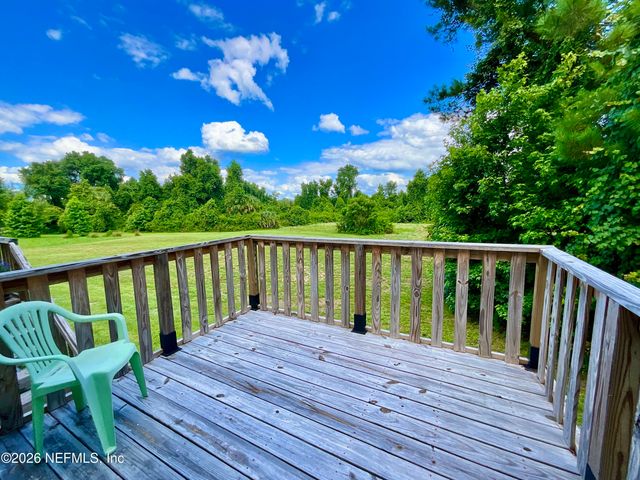 122 TANNER Road, Florahome, FL 32140