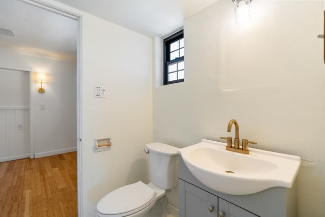 2215 Utah Street NE, Albuquerque, NM 87110