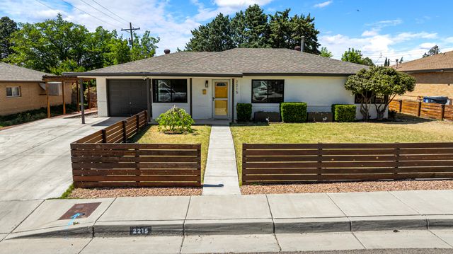2215 Utah Street NE, Albuquerque, NM 87110