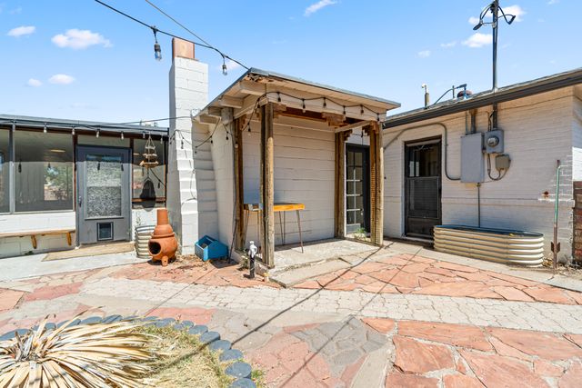 2215 Utah Street NE, Albuquerque, NM 87110