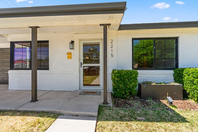 2215 Utah Street NE, Albuquerque, NM 87110