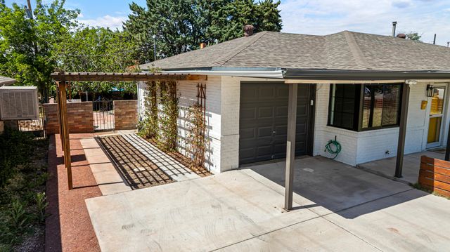 2215 Utah Street NE, Albuquerque, NM 87110