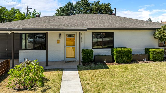 2215 Utah Street NE, Albuquerque, NM 87110