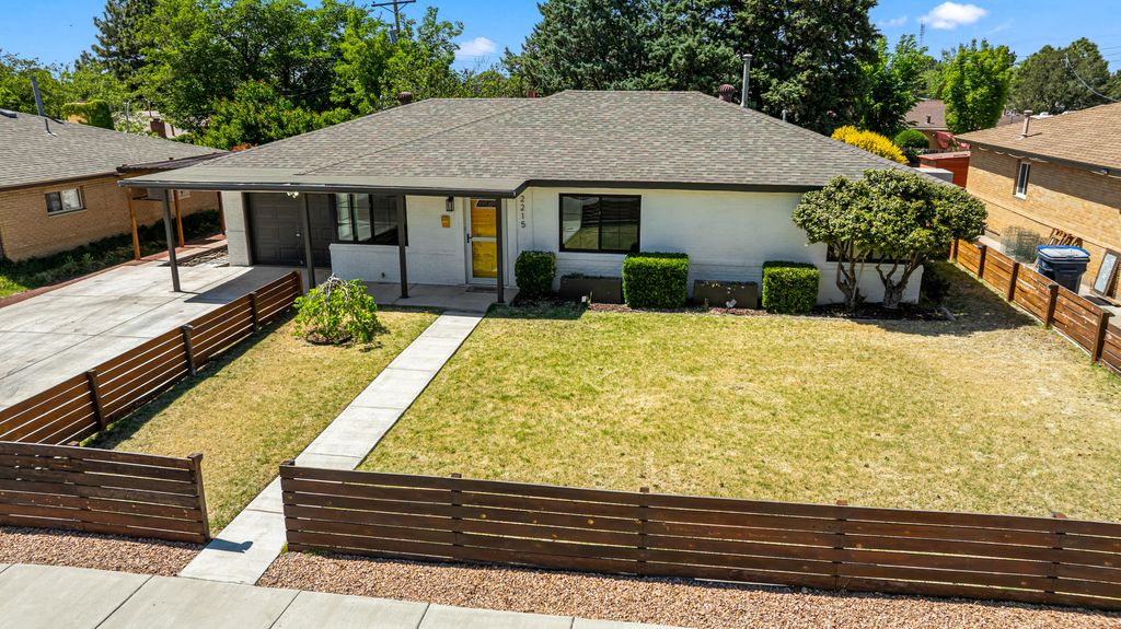 2215 Utah Street NE, Albuquerque, NM 87110