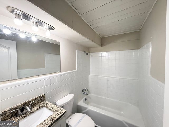 2837 Redwine Road, East Point, GA 30344