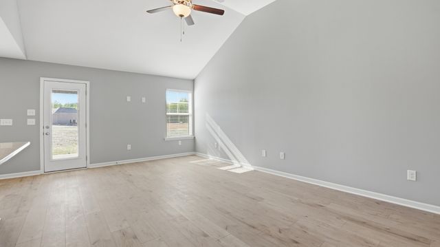 31 Brookside Court, Tullahoma, TN 37388