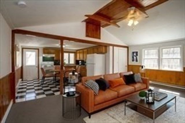 87 Winthrop St, Rehoboth, MA 02769