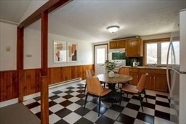 87 Winthrop St, Rehoboth, MA 02769