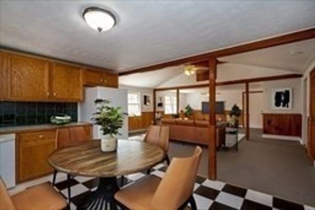 87 Winthrop St, Rehoboth, MA 02769