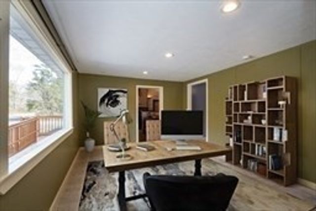 87 Winthrop St, Rehoboth, MA 02769