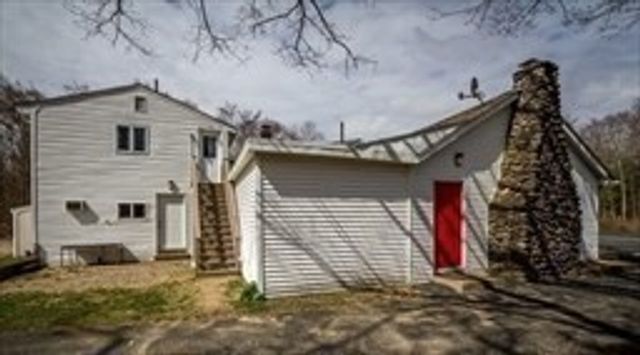 87 Winthrop St, Rehoboth, MA 02769