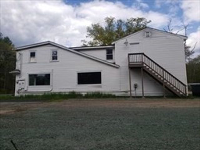 87 Winthrop St, Rehoboth, MA 02769
