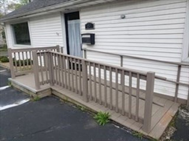 87 Winthrop St, Rehoboth, MA 02769