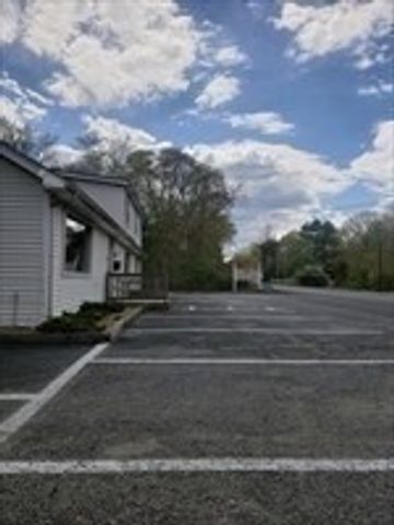 87 Winthrop St, Rehoboth, MA 02769
