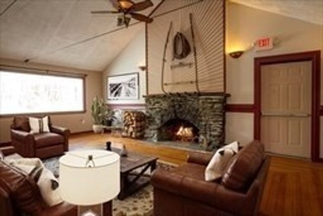 87 Winthrop St, Rehoboth, MA 02769