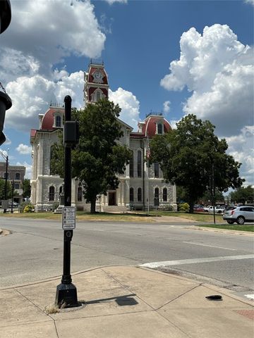 101 College Avenue, Weatherford, TX 76086