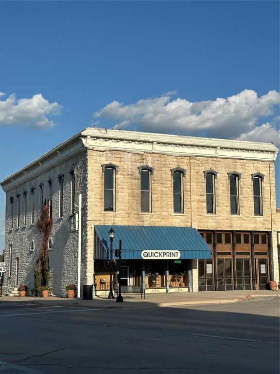 101 College Avenue, Weatherford, TX 76086
