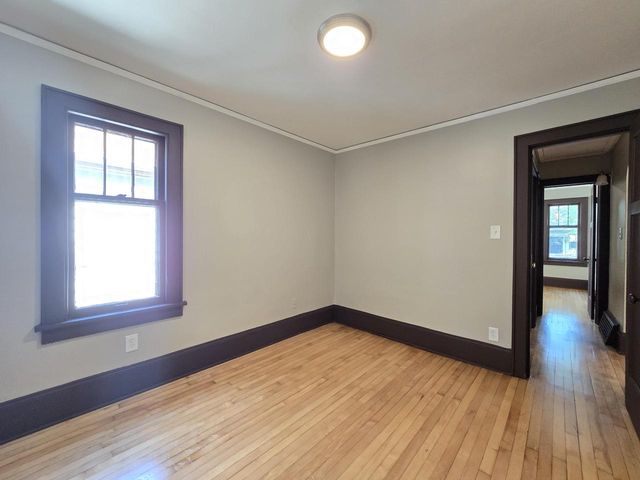 4933 N 38th STREET, Milwaukee, WI 53209