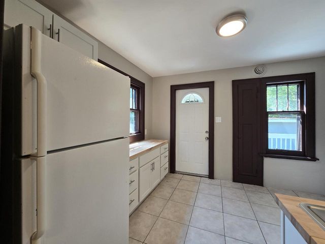 4933 N 38th STREET, Milwaukee, WI 53209