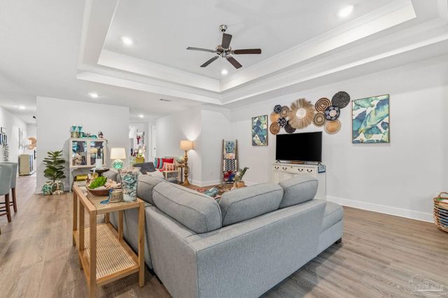 1469 Ballyhoo Dr, Gulf Breeze, FL 32563