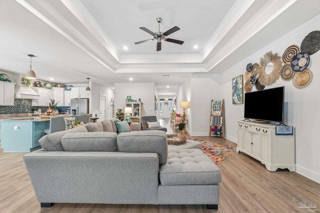 1469 Ballyhoo Dr, Gulf Breeze, FL 32563