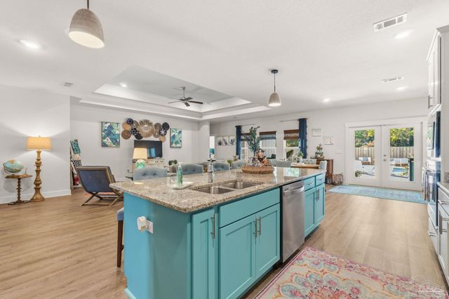 1469 Ballyhoo Dr, Gulf Breeze, FL 32563