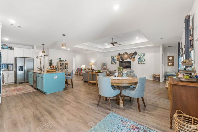 1469 Ballyhoo Dr, Gulf Breeze, FL 32563