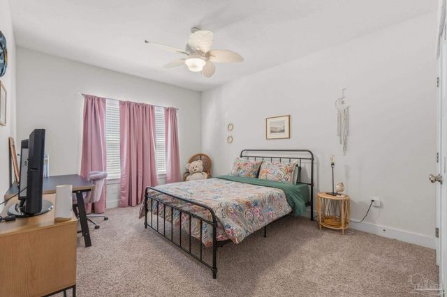 1469 Ballyhoo Dr, Gulf Breeze, FL 32563