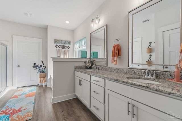 1469 Ballyhoo Dr, Gulf Breeze, FL 32563