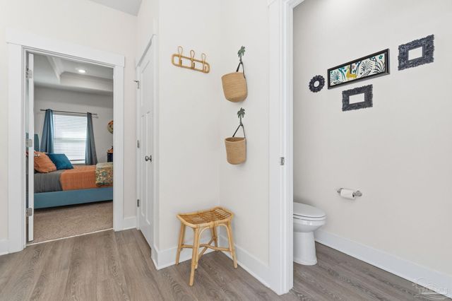 1469 Ballyhoo Dr, Gulf Breeze, FL 32563