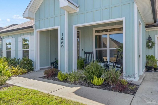 1469 Ballyhoo Dr, Gulf Breeze, FL 32563