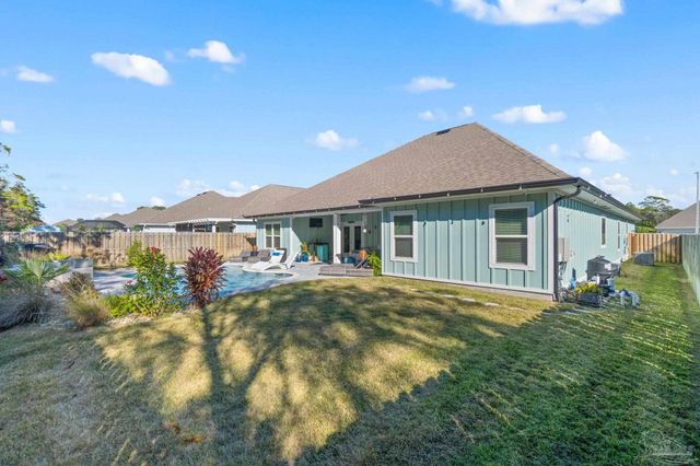 1469 Ballyhoo Dr, Gulf Breeze, FL 32563