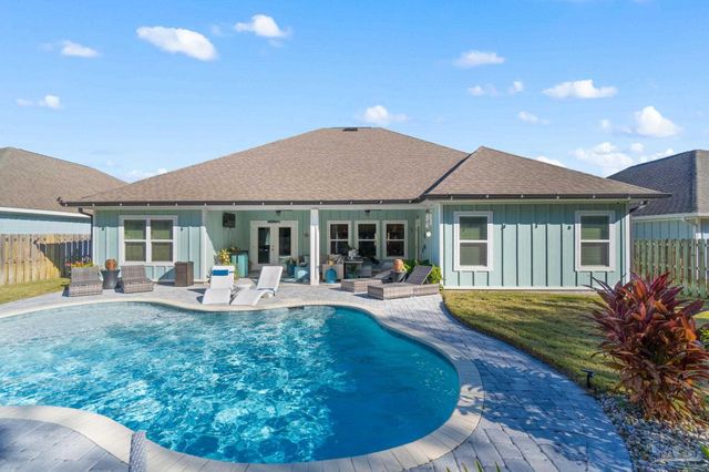 1469 Ballyhoo Dr, Gulf Breeze, FL 32563