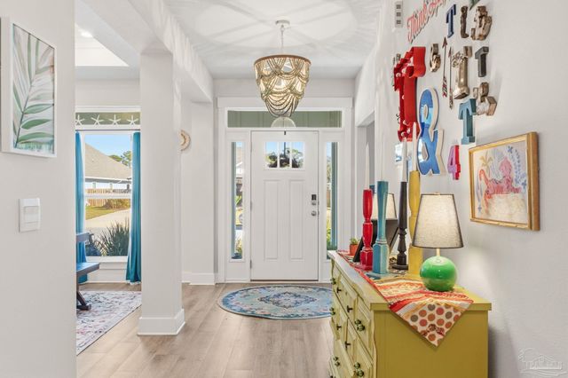 1469 Ballyhoo Dr, Gulf Breeze, FL 32563