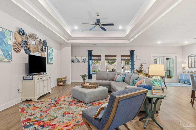 1469 Ballyhoo Dr, Gulf Breeze, FL 32563