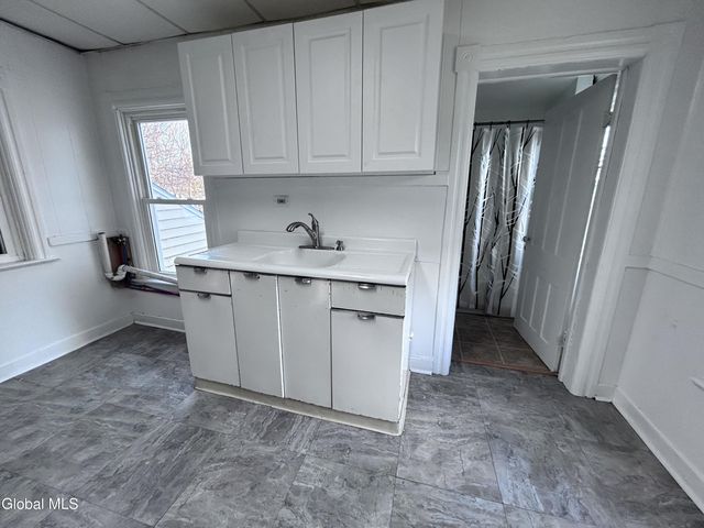 16 Montcalm Street, Glens Falls, NY 12801