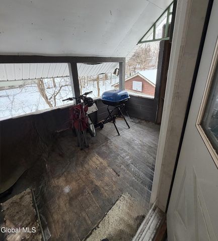 16 Montcalm Street, Glens Falls, NY 12801