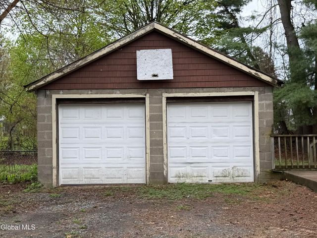 16 Montcalm Street, Glens Falls, NY 12801