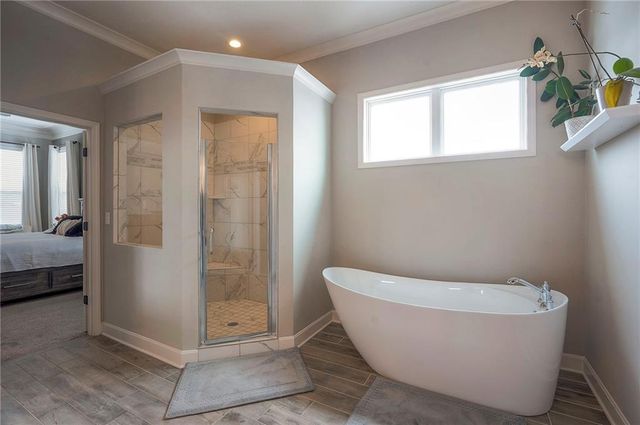 16471 S Parkwood Street, Olathe, KS 66062