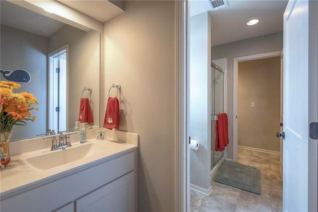 16471 S Parkwood Street, Olathe, KS 66062