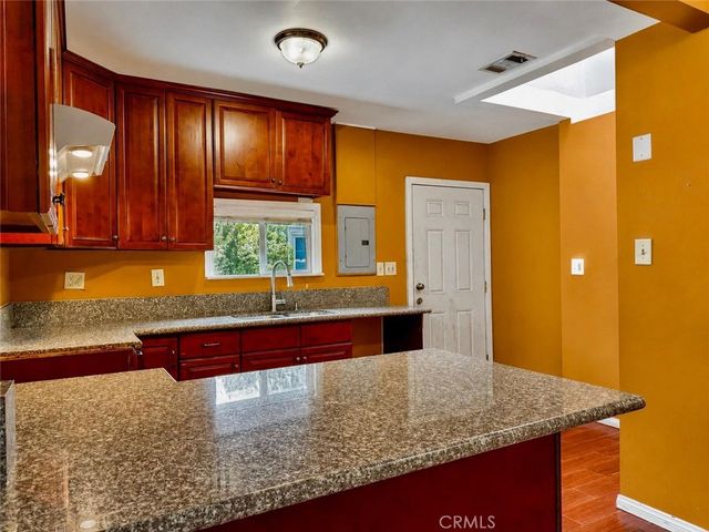 1920 W Spring, Long Beach, CA 90810