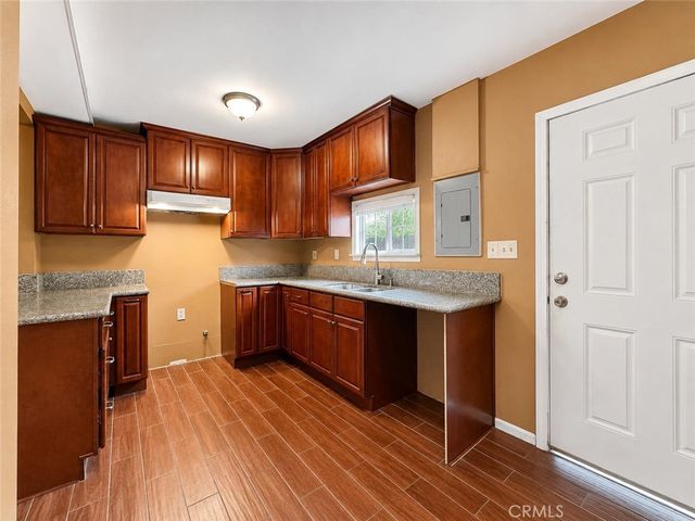 1920 W Spring, Long Beach, CA 90810
