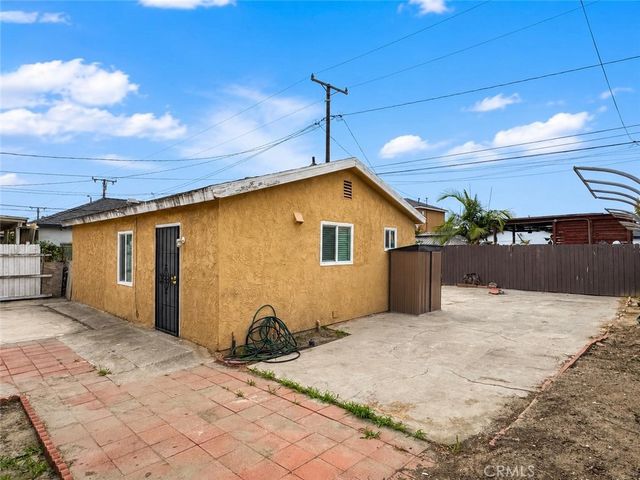 1920 W Spring, Long Beach, CA 90810