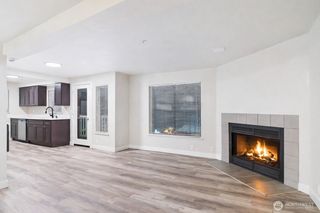 29645 18th Avenue S #A301, Federal Way, WA 98003