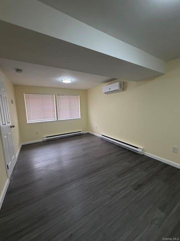 285 Sheep Pasture Road, East Setauket, NY 11733