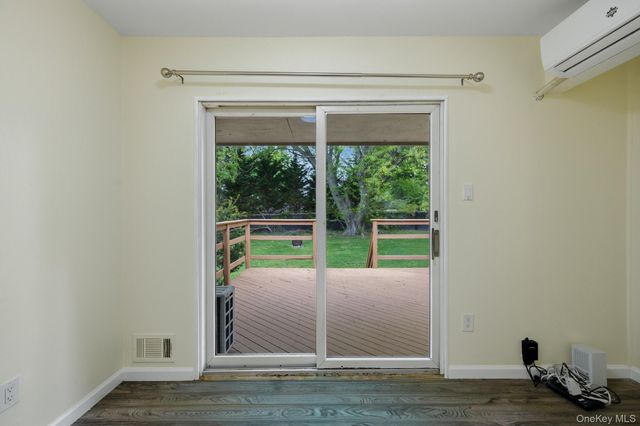 285 Sheep Pasture Road, East Setauket, NY 11733